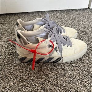 Off-White Cream and Gray Sneakers